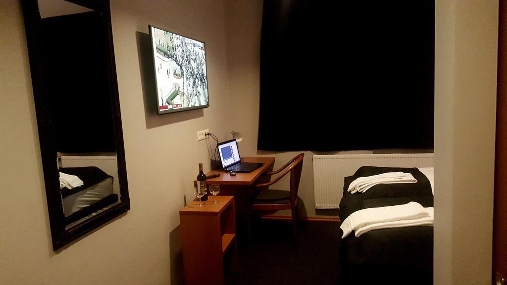 Hotel Austur Reydarfjordur Bagian luar foto