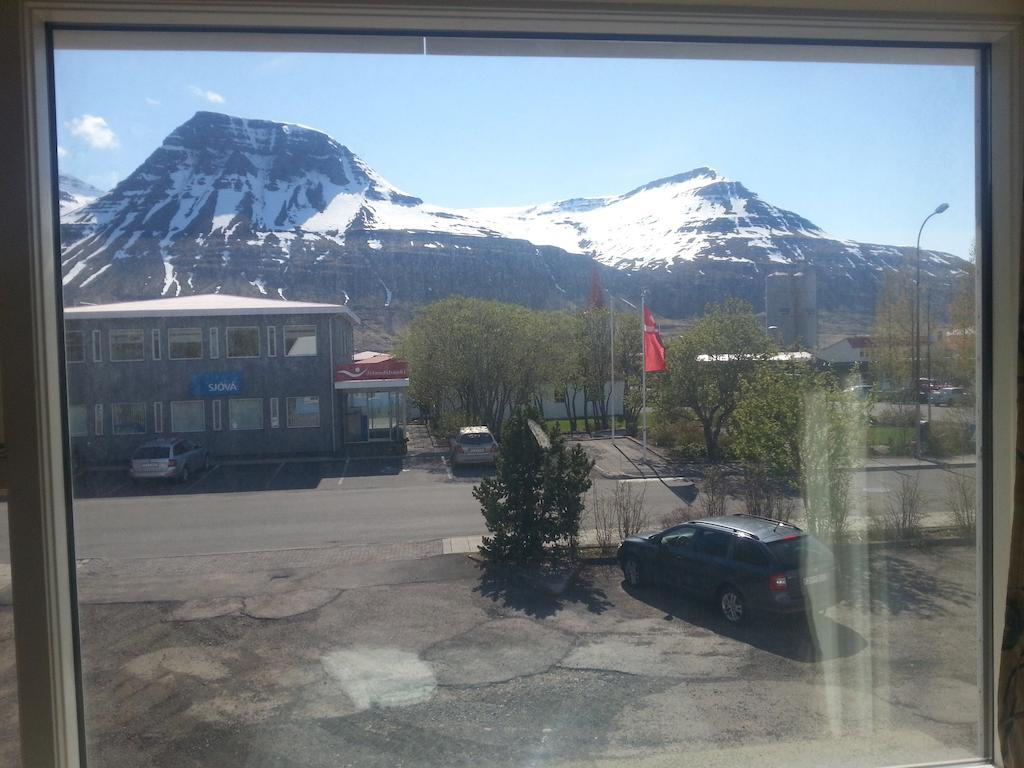 Hotel Austur Reydarfjordur Bagian luar foto